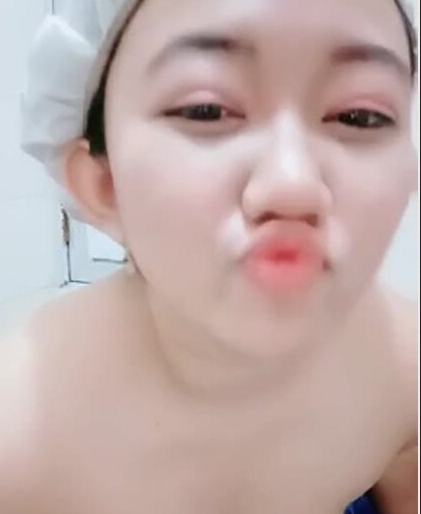 Cewek Amoy Semok Colmek Pakai Dildo Getar